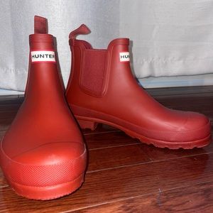 HUNTER Original Chelsea Rain Boot’s Women
